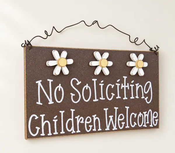 Handcrafted No Soliciting Children Welcome Sign – Brown with Daisies
