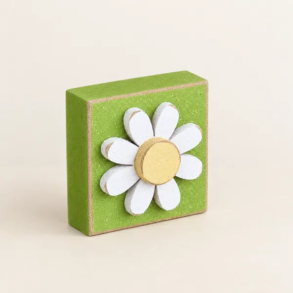 Lime Green Daisy Block, Spring Decor, Handmade USA