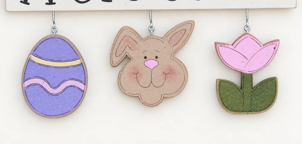 Monthly Welcome April Decorations (no sign included) — handmade wooden decor, photo 1