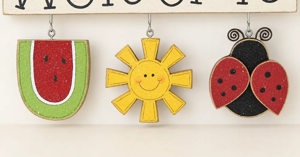 Monthly Welcome June Decorations (no sign included) — handmade wooden decor, photo 1