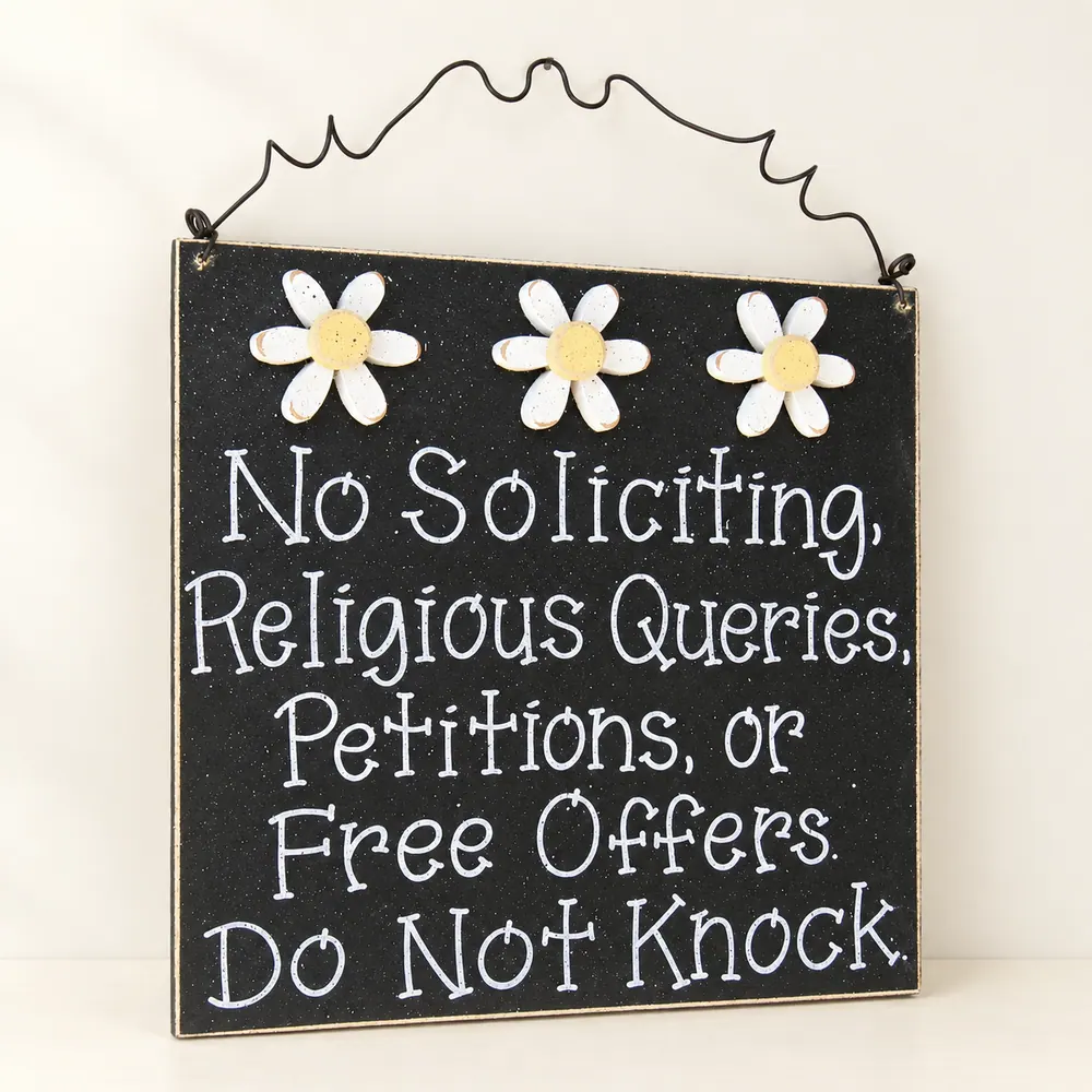 No Soliciting Daisy Sign – Do Not Knock, Handcrafted — handmade wooden decor, photo 1