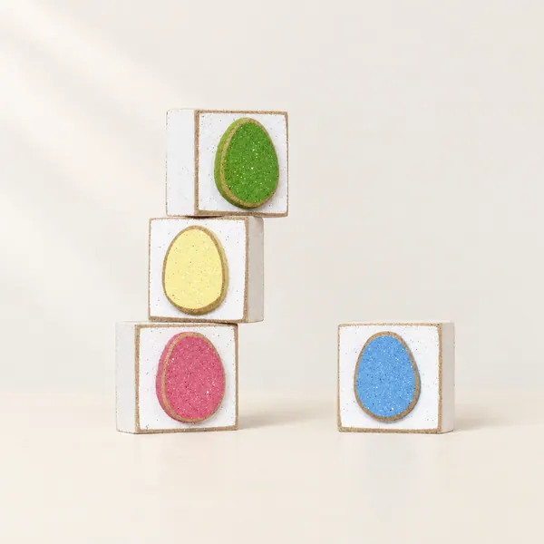 Square Blocks with four Easter Eggs